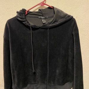 Black cropped forever 21 sweater